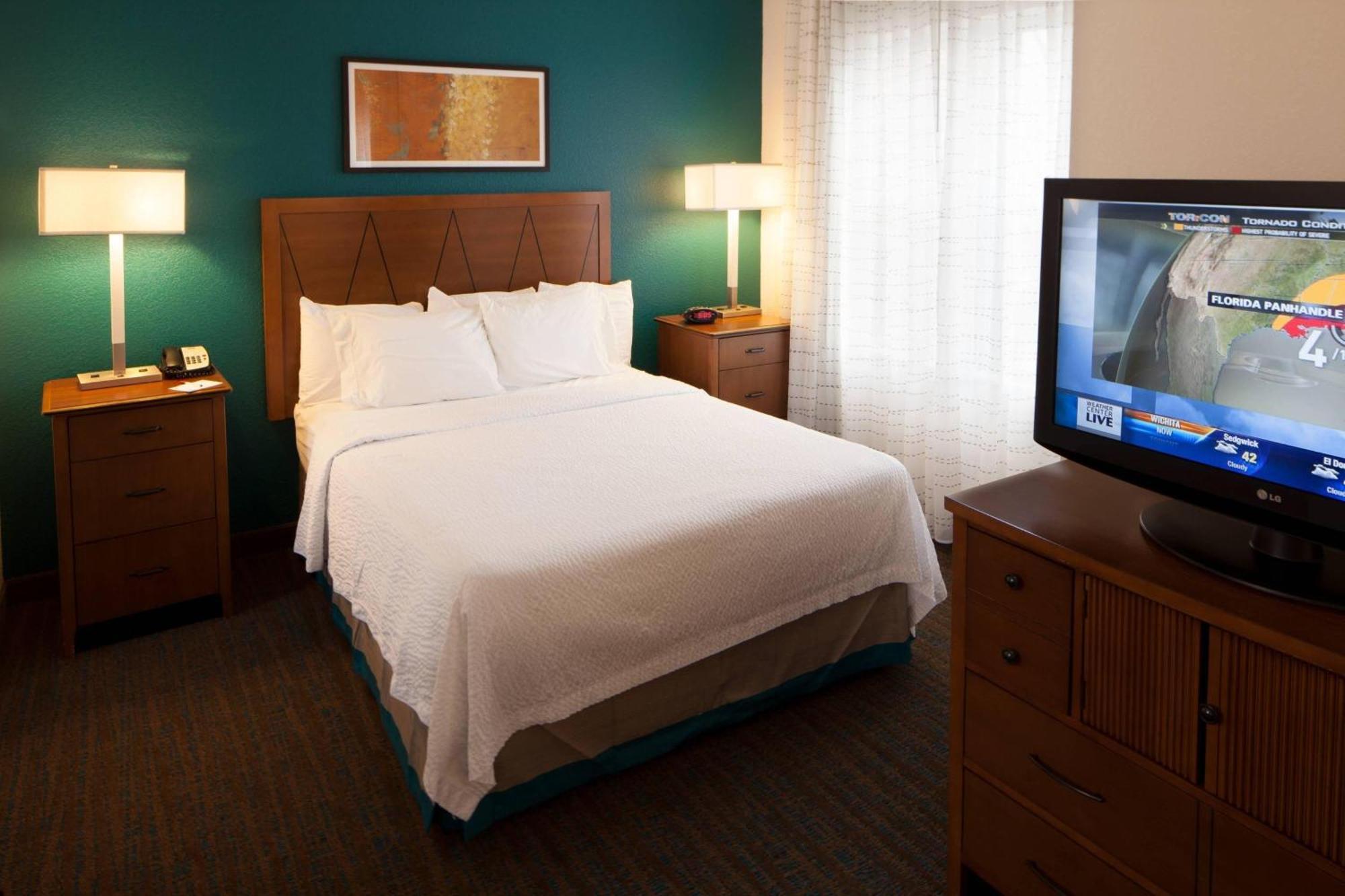 Residence Inn By Marriott Wichita East At Plazzio Exterior foto